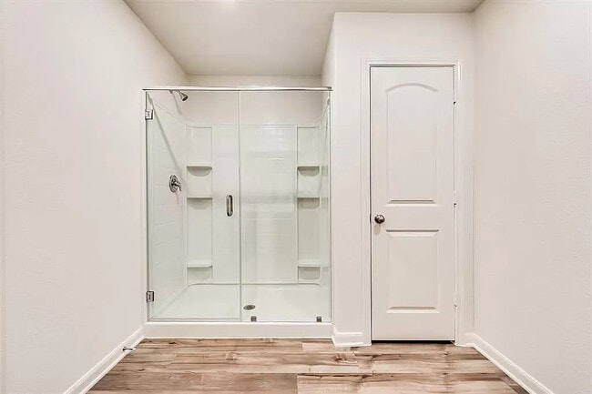 Building Photo - Room in House on Musselshell Dr