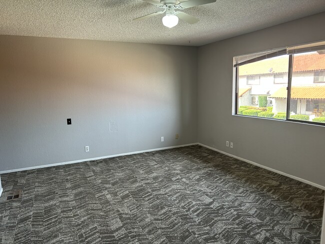 Building Photo - 16780 Green Tree Blvd