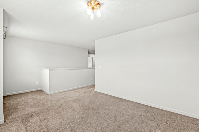 Building Photo - 6599 Seabiscuit Rd