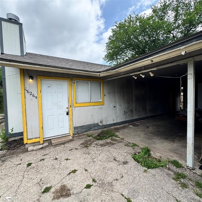 Building Photo - 1626 Royal Hill Dr