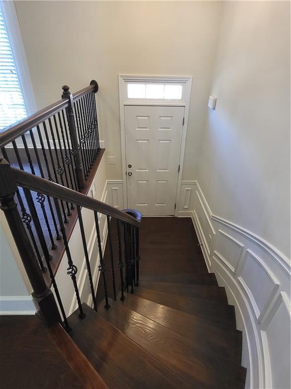 Building Photo - 2428 Hadlow Ln