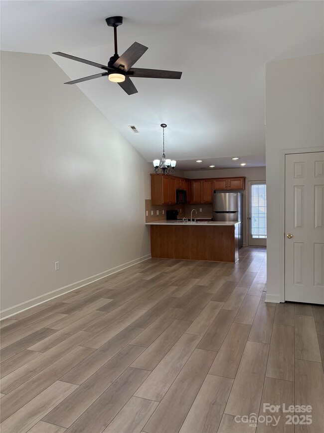 Building Photo - 1334 Stoney Creek Ln