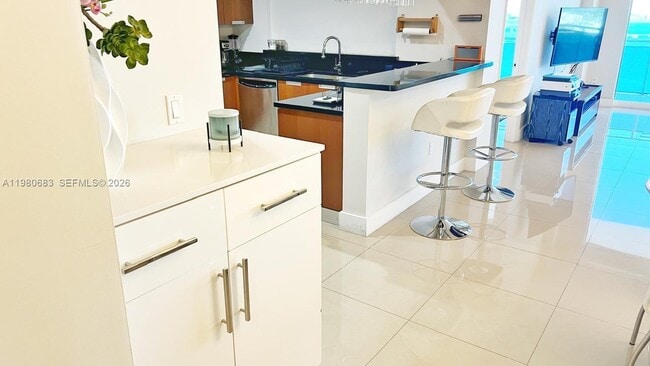 Building Photo - 7901 Hispanola Ave