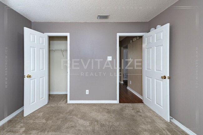 Building Photo - Stunning 4 Bed 2 Bath Home in West Mobile!