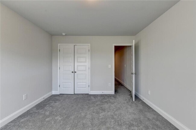 Building Photo - 3855 Brookburn Pk