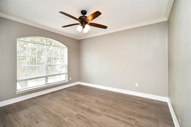 Building Photo - 1430 Acorn Ct