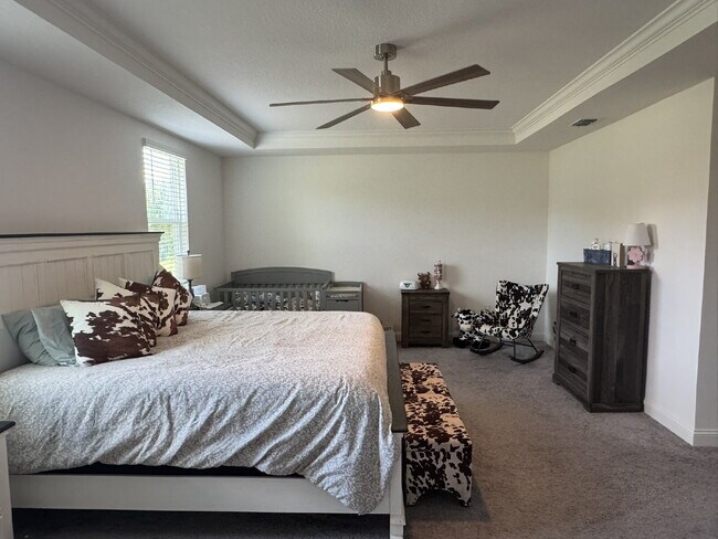 Building Photo - For Rent - Spring Move in Special ... 2nd Month's Rent FREE! (if sign a lease before the end of M...