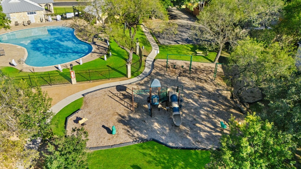 Building Photo - 12211 Hart Crest