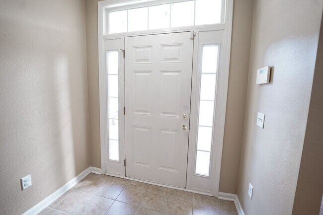 Building Photo - Coming Available!