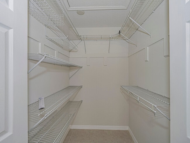 Building Photo - 922 Pirate Cove Ln