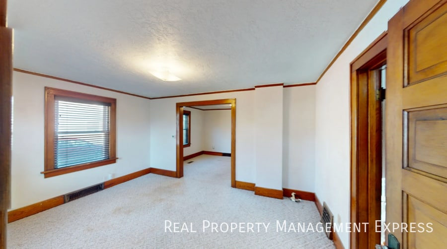 Building Photo - Cozy 3 bedroom 2 bathroom home