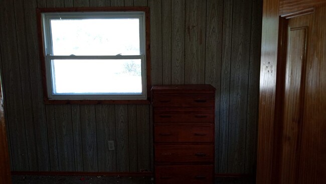 Building Photo - 710 Mill St