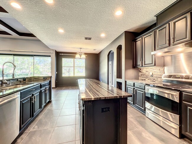 Building Photo - Gated, Lake Nona Luxury