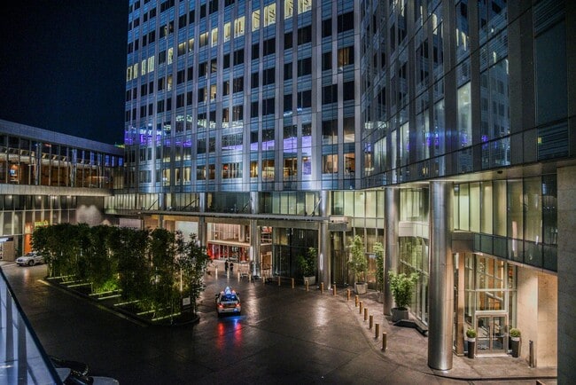 Building Photo - Waldorf Astoria Las Vegas- 1 bed .5 bath on the 39th floor!