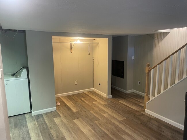 Building Photo - 1121 Cobbs St