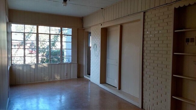 Building Photo - AVAILABLE SOON! APPLY TODAY!