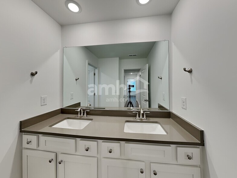 Building Photo - 3089 Ansley Place Rd