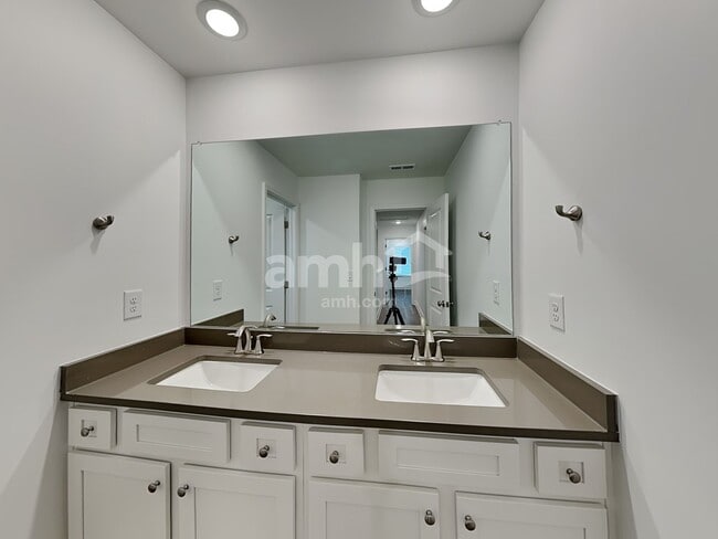 Building Photo - 3544 Shane Hill Rd SW