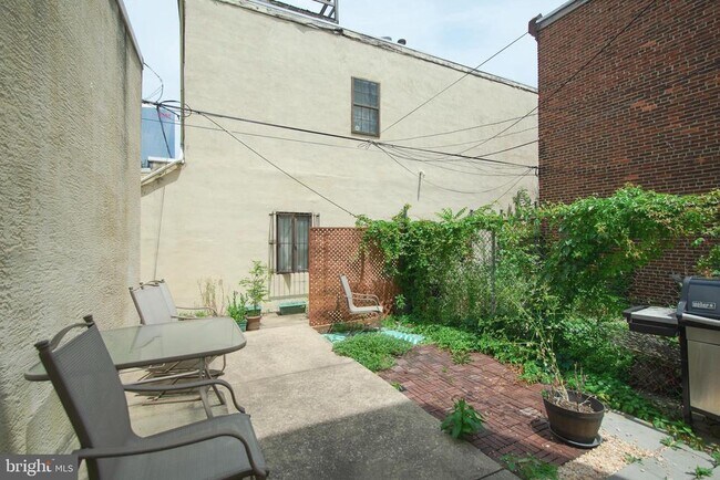 Building Photo - 2619 South St