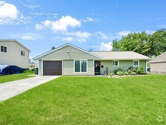 Building Photo - 7830 Sprucewood Ave
