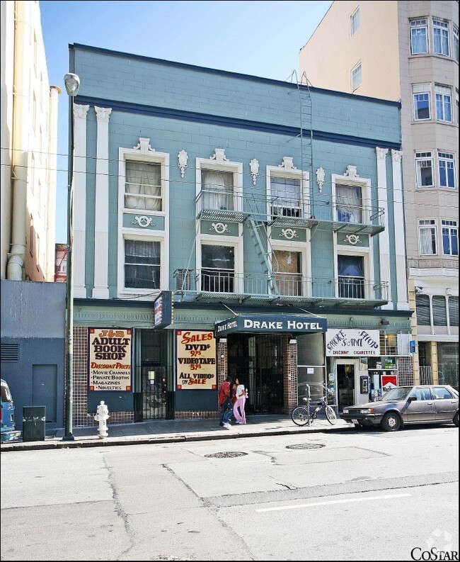 Primary Photo - Drake Hotel