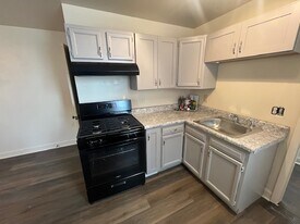 Building Photo - 238 Howard Ave