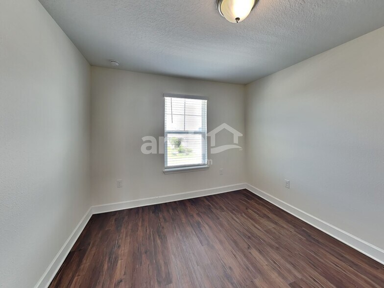 Building Photo - 4307 Reisswood Loop