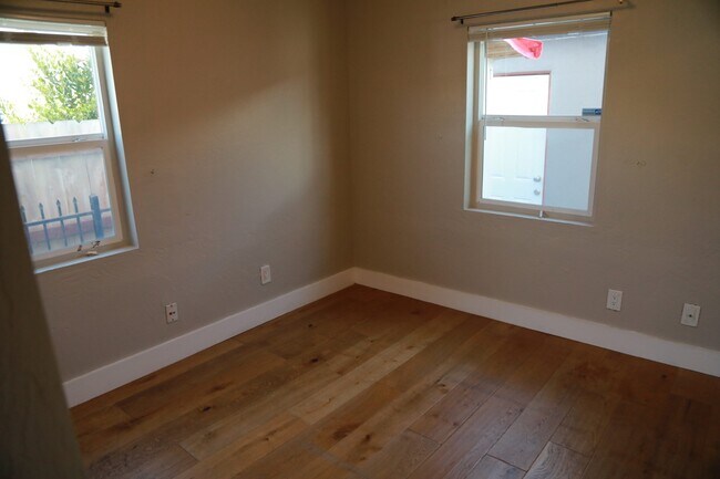 Building Photo - 4517 33rd St