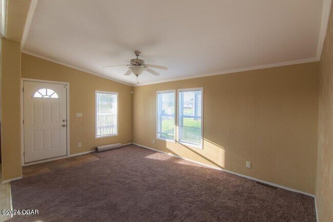 Building Photo - 2331 S Joplin Ave