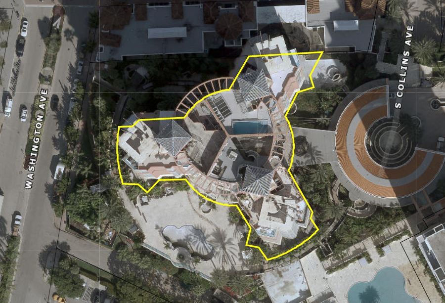 Building Photo - 300 S Pointe Dr