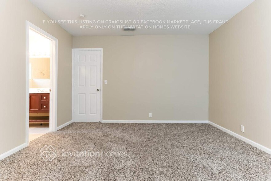 Building Photo - 6340 SW 7th St