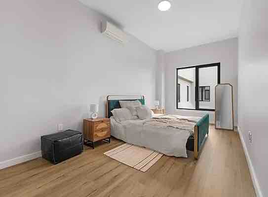 Primary Photo - 219 Lenox Rd