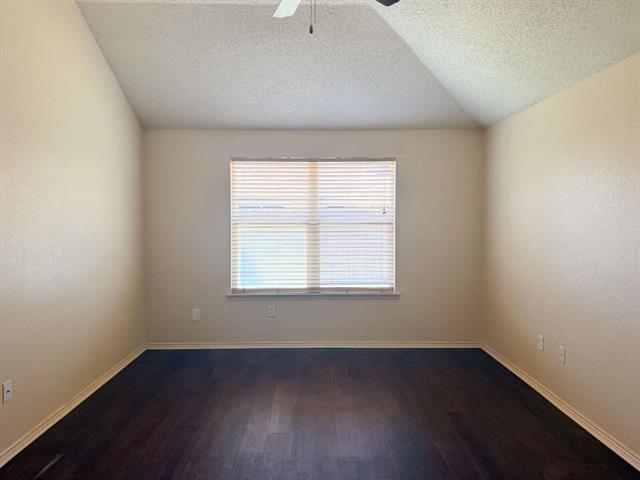 Building Photo - 1009 McKavett Dr