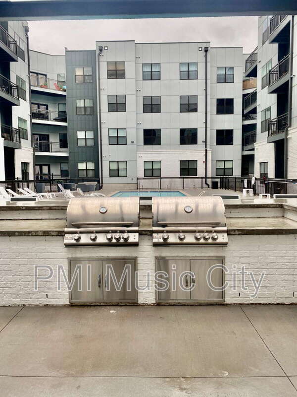 Building Photo - 1677 54th Ave N