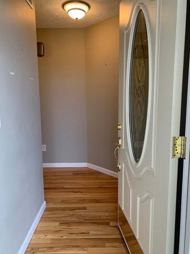 Building Photo - 1116 Doral Dr