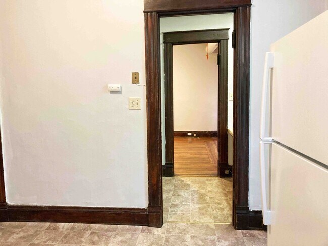 Building Photo - 3241 Jefferson Ave