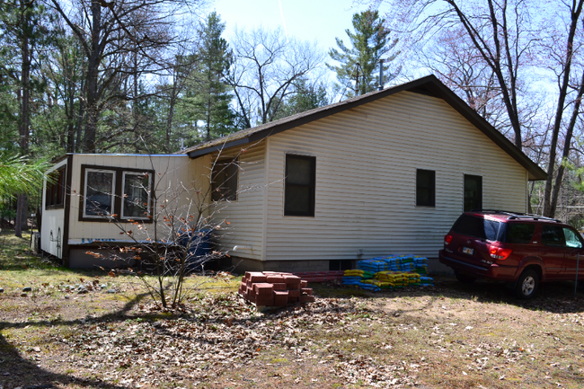 Building Photo - 221 Vienna Ct