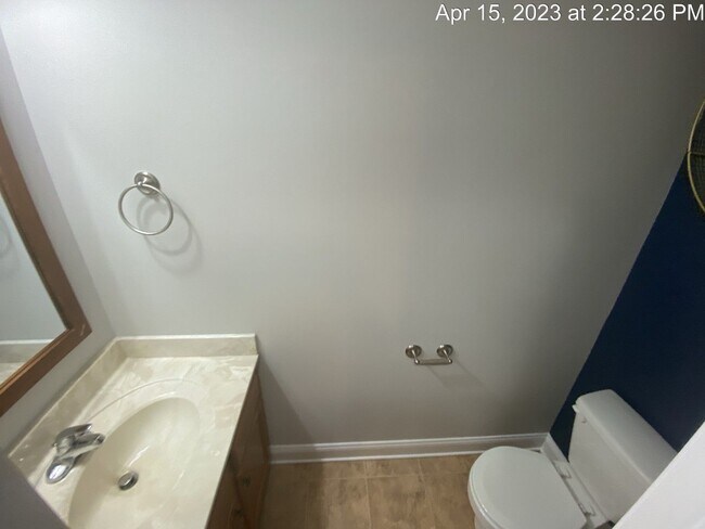 Building Photo - 33 Emma Ct