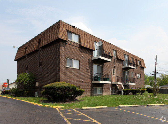 Westfield Gardens - 525 Bell Ave Elyria OH 44035 | Apartment Finder