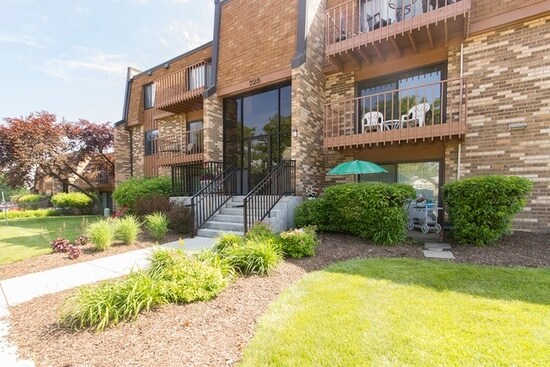 Building Photo - 725 Limerick Ln