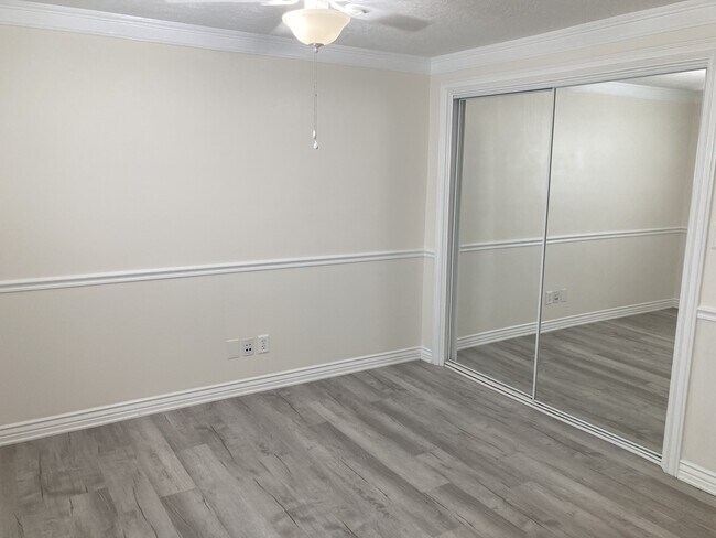 Building Photo - 657 W 630 S St