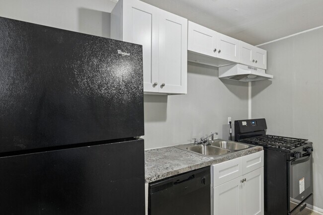 Building Photo - 3641 N MacGregor Way