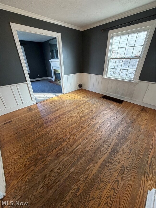 Building Photo - 143 Clifton Dr