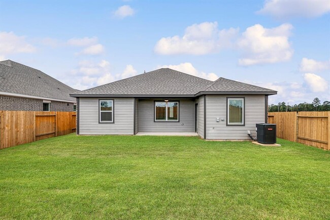 Building Photo - 15671 Honey Cv Dr
