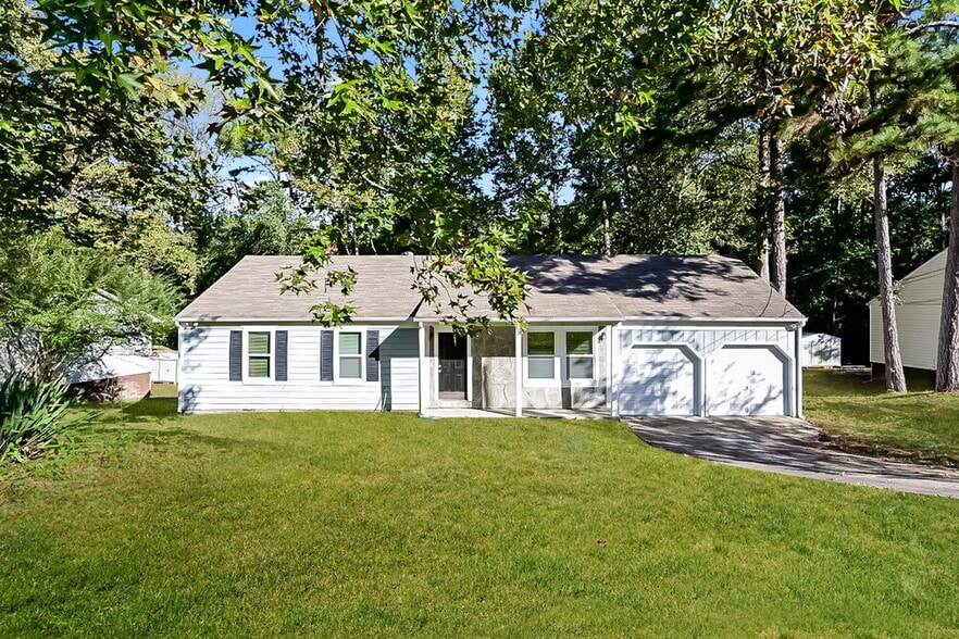 Primary Photo - 3122 Chippewa Dr