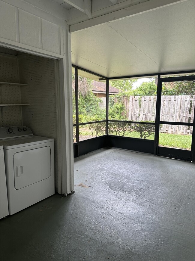 Building Photo - 695-A1A A1A N