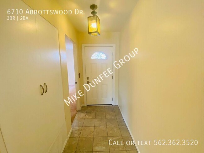 Building Photo - 6710 Abbottswood Dr