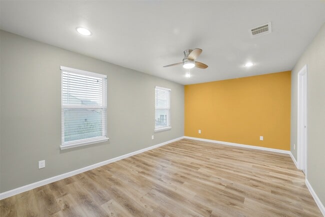 Building Photo - 10242 Bridgeland Ln