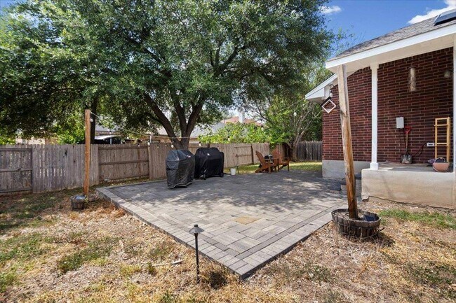 Building Photo - 13200 Calf Roping Trail