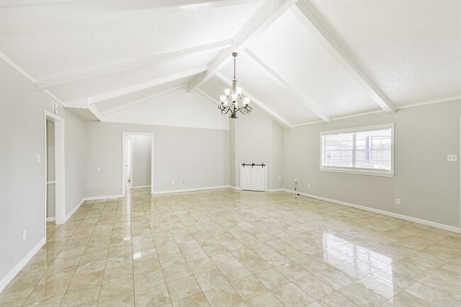 Building Photo - 623 E Cypresswood Dr